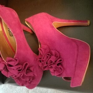 Elegant Fuchsia Peep-Toe Heels